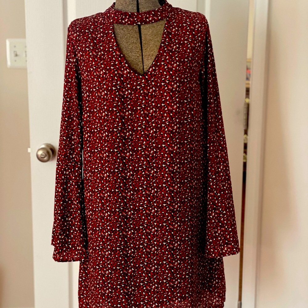 Cute dress for going out with your girls or a date with your bestie!